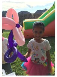Hire a children's entertainment professional to make balloons and face paint at your Houston area birthday Party.
