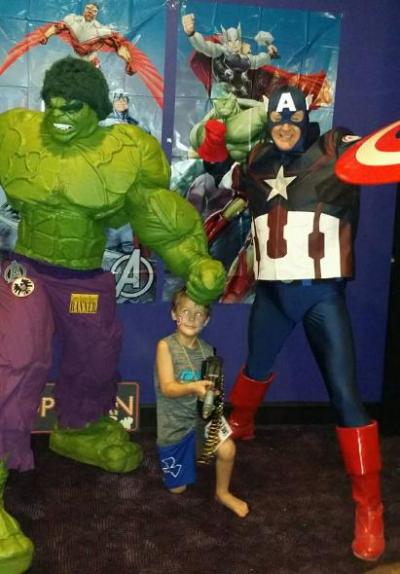 Hulk and Captain America superheroes for rental to entertain at kid's birthday parties in Spring, Texas.