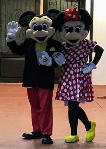 Invite these 2 mascot costumed characters for great party games at your Houston kids birthday party.